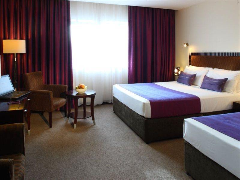 Mcgettigans Hotel Леттеркенні Екстер'єр фото