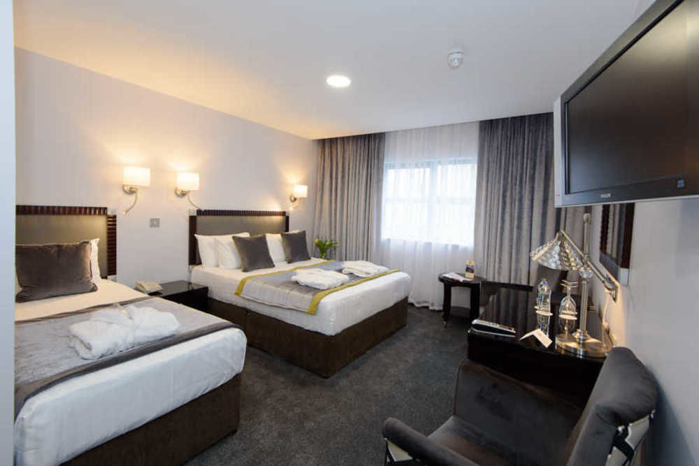 Mcgettigans Hotel Леттеркенні Екстер'єр фото